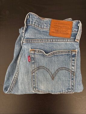 Levi's Light Blue Denim Wedgie Straight Leg Jeans